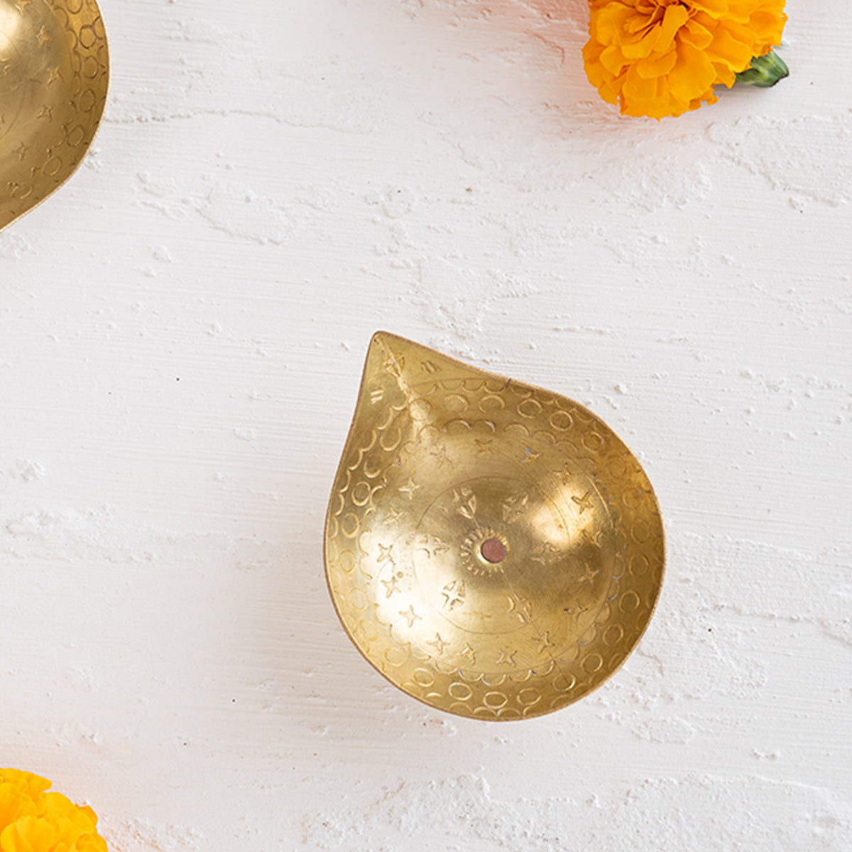 Raindrop Brass Diya(Set of 2)