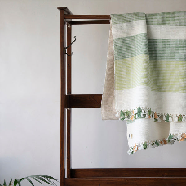 Briksha Green Throw
